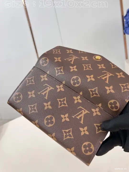 WIS Louis SARAH WALLET-19*10.5*2cm Vuitton 0611